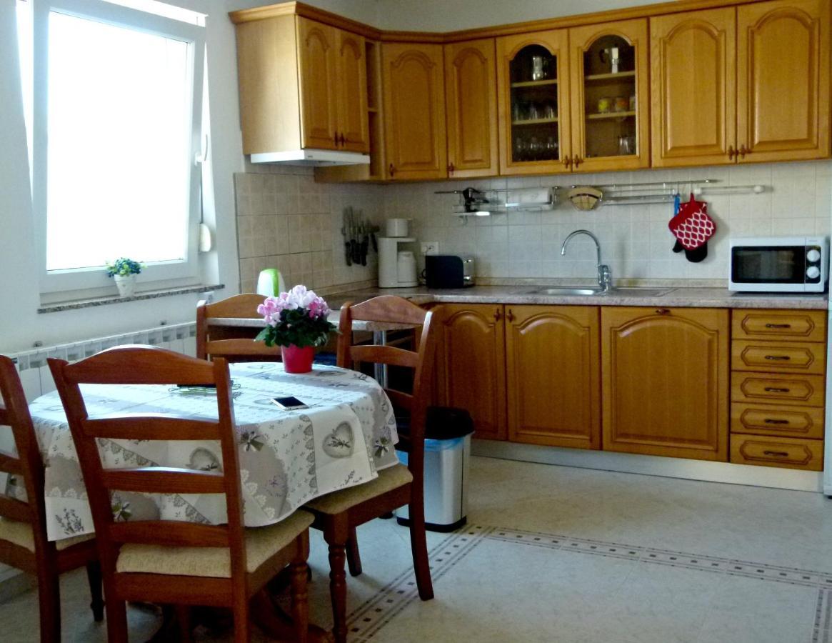 Apartmani Marija Medulin Exterior photo